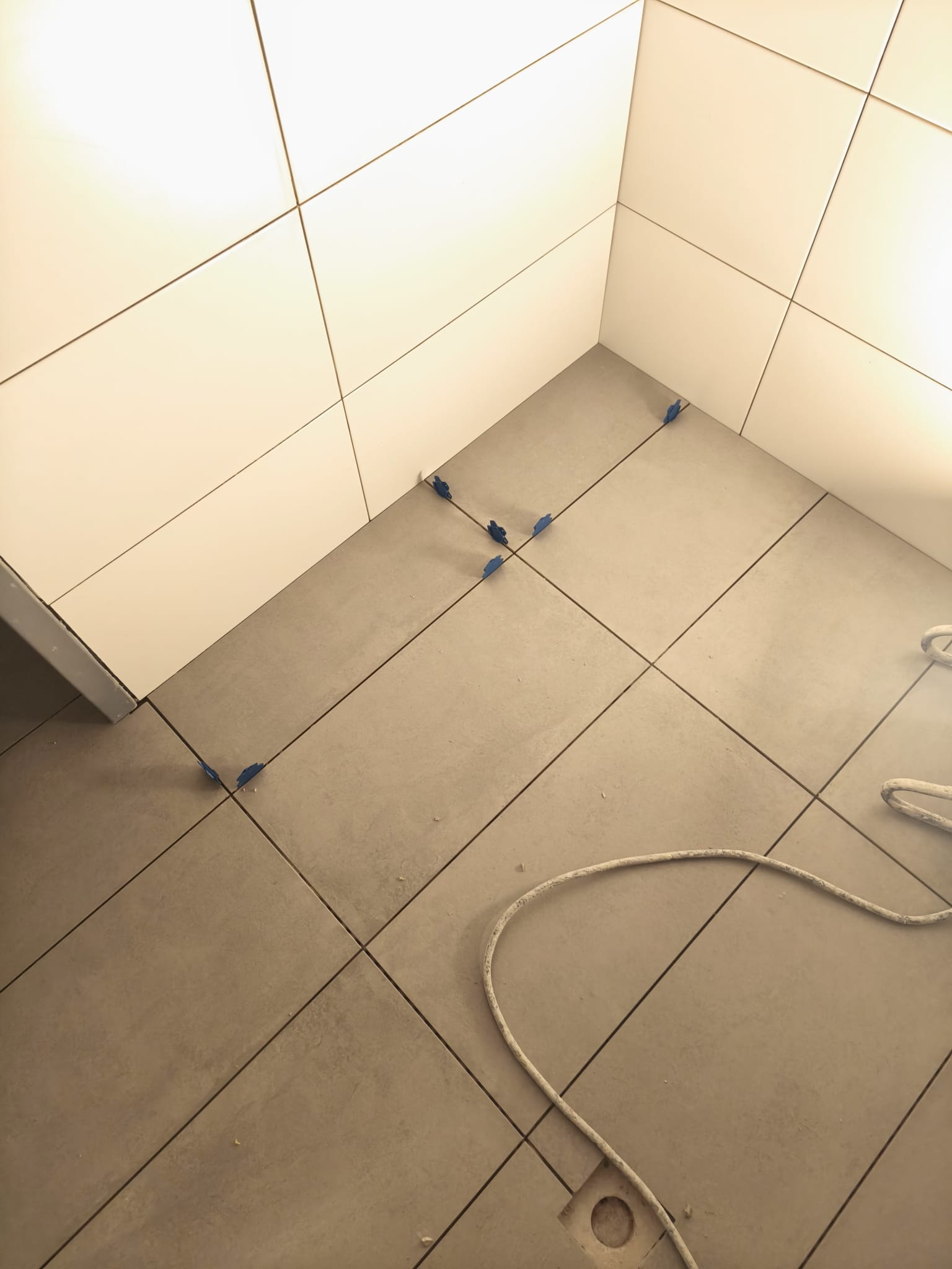 Professioneller Trockenbau und Innenausbau eines Wohnraums